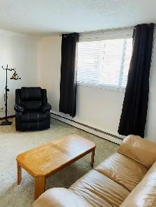 Furnished One Bedrm. suite, Non-Smoking Suite, Eastside Suite - Photo 2