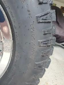 Winter rims and tires GMC 265 65 r17 - Photo 6