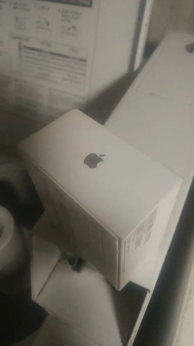 APPLE AirPods Pro (3rd Generation)NEW UNOPENED AUTHENTIC