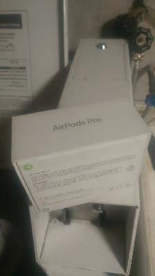 APPLE AirPods Pro (3rd Generation)NEW UNOPENED AUTHENTIC - Photo 2