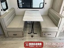 2025 EAST TO WEST DELLA TERRA 241BH Travel Trailer - Photo 9