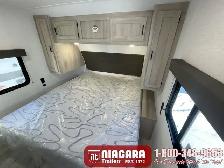 2025 EAST TO WEST DELLA TERRA 241BH Travel Trailer - Photo 17