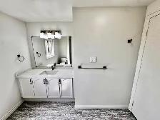 3 Bedroom Detached Home in Waterloo - Photo 8