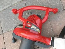 TORO Electric Leaf Blower and Vacuum - Photo 9