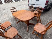 Free delivery used Wooden Dining Table with 6 Chairs