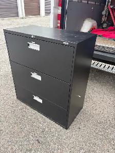 Free delivery used Black 3-Drawer Filing Cabinet - Photo 5