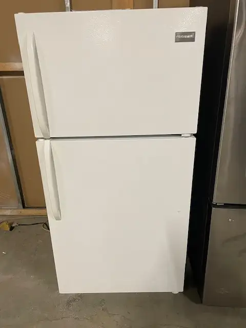 Réfrigérateur blanc 28'' Frigidaire