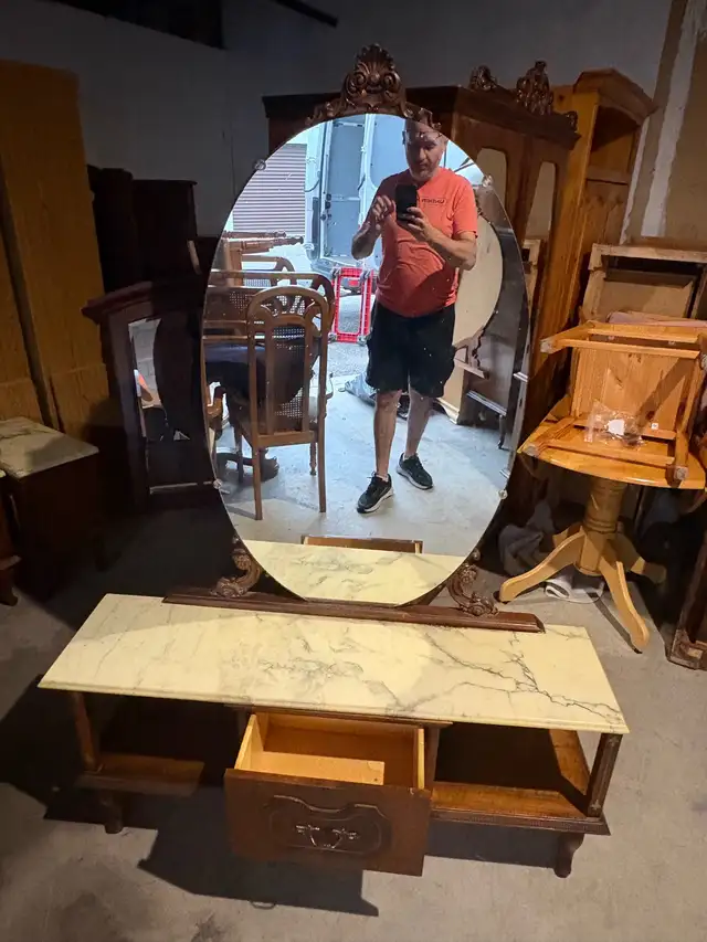 Free delivery used Antique Vanity Table with Mirror
