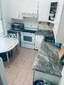 nice room close to UW. - Photo 3