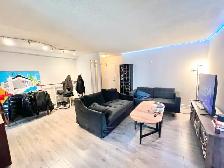 2 BED   1 BATH CONDO BAY STREET TORONTO - Photo 3