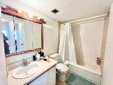 2 BED   1 BATH CONDO BAY STREET TORONTO - Photo 6