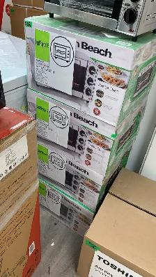 Toaster Oven - Hamilton Beach 4.5 cu ft 31401C 4 Slice Toaster - Photo 4