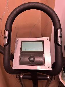 Elliptical Trainer - Photo 3