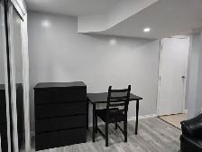 Beautiful, Pvt.AC Studio Basement for Rent in Markham-Males only - Photo 2