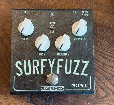 SurfyFuzz Guitar Pedel - Photo 3