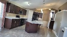 Beautiful house for rent in NW Edmonton, 3 bed, 2 bath, garage - Photo 5