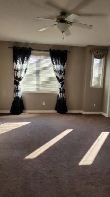 Beautiful house for rent in NW Edmonton, 3 bed, 2 bath, garage - Photo 9