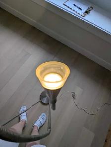 Floor lamp with LED lights and foot switch - Photo 2