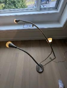 Floor lamp with LED lights and foot switch - Photo 3