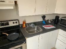 Furnished room near HSC - Photo 8