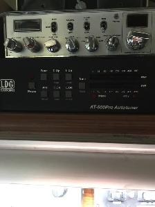 Automatic antenna tuner