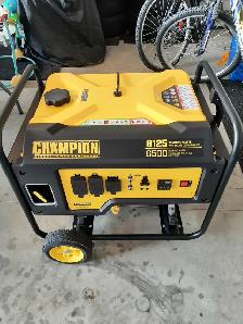 CHAMPION  GENERATOR ( LIKE NEW ) 8125/6500