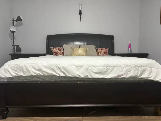 Beautiful wood king bed set