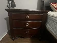 Beautiful wood king bed set - Photo 5