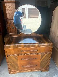 Free delivery antique Vintage 1930s Art Deco Waterfall Dresser - Photo 3