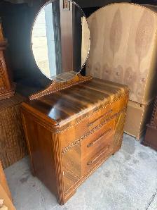Free delivery antique Vintage 1930s Art Deco Waterfall Dresser - Photo 4