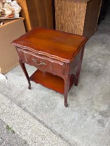 Free delivery used Vintage Wooden End Table with Drawer - Photo 3