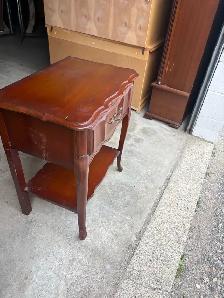 Free delivery used Vintage Wooden End Table with Drawer - Photo 5