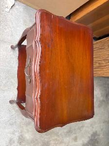 Free delivery used Vintage Wooden End Table with Drawer - Photo 6
