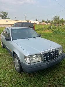 1987 Mercedes Benz 300 Turbo - Photo 2