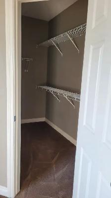 3 Bedroom, 2 Bathroom, NW Edmonton house rental, with garage - Photo 8