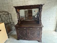 Free delivery Antique Oak Sideboard made in England - Photo 3