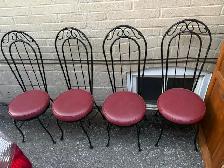 Free delivery used Set of 4 Red Bistro Chairs - Photo 2
