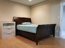 Large Studio with Private Bathroom and Kitchen Near SkyTrain SFU