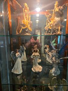 Two 6', 6' Gorgeous Curio Cabinets with 3 Dimmer Settings - Photo 6