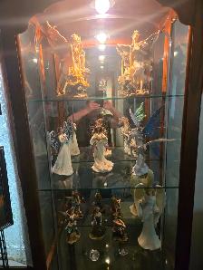 Two 6', 6' Gorgeous Curio Cabinets with 3 Dimmer Settings - Photo 7