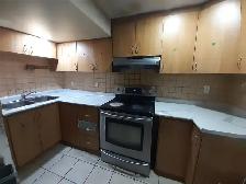 Room for Rent ( Girls only) near Sheridan College Brampton - Photo 4