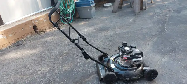 Lawnmower for sale MTD yard machine 20' cut