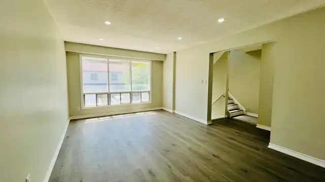 Townhouse for rent available now
