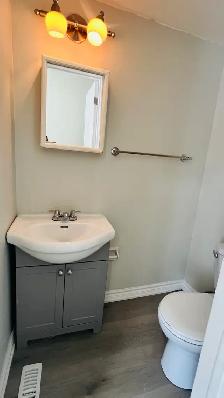 Townhouse for rent available now - Photo 2