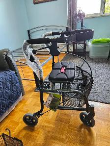 New Walker - Photo 2
