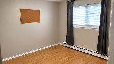 SHORT WALK TO CONESTOGA COLLEGE -STUDENT ROOMS FOR RENT - Photo 5