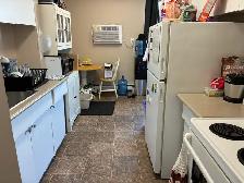 2 Bed 1.5 Bath Apt for Sublease - Photo 3