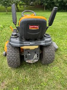 Craftsman Lawn Tractor - Photo 2