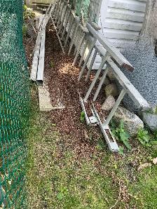 Aluminum ladders