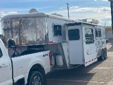 2006 Circle J Mirage 3 Horse Trailer w Living Quarters - Photo 3